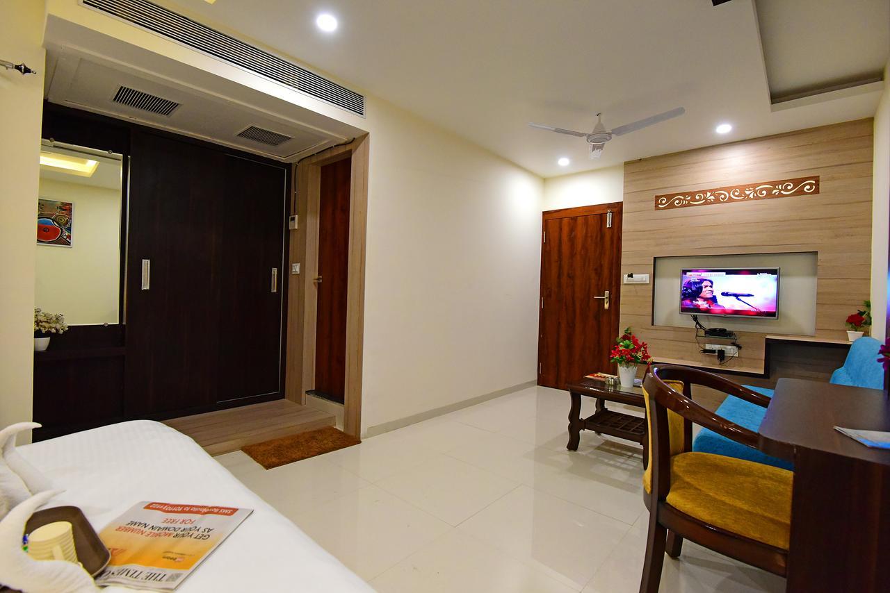 โรงแรมทายัล ศรีพาราไดซ์ โบปาล ภายนอก รูปภาพ